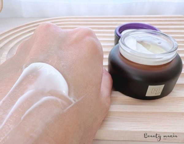 NオーガニックVieヒアルアップリフトクリームの口コミ！ふっくらハリは